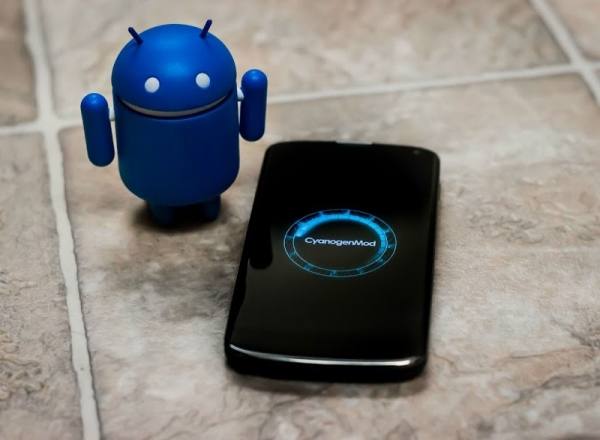 वनप्लस एक्स में बिना रूट किए CyanogenMod 13 नाइटली स्थापित करें